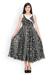 Shakumbhari Black & White Dress @ 30% OFF