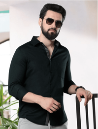 Moda Rapido Men Standard Fit Spread Collar Solid Cotton Casual Shirt