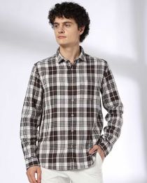 NETPLAY Men Np 35 Checked Regular Fit Shirt with Patch Pocket