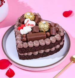 Chocolate Lover Dream Heart Cake