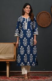 Rimeline Floral Printed Notch-Neck Straight Kurta