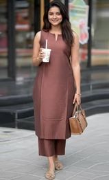 SVARAA Women 2-Piece Straight Kurta Set