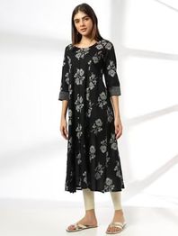 AVAASA MIX N' MATCH Women Floral Print Flared Kurta