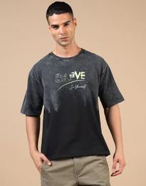 ALPHA TRIBE Men Typographic Print Regular Fit T-Shirt