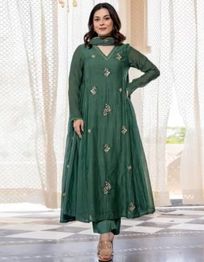 SVARAA Women Embroidered 3-Piece Anarkali Kurta Set