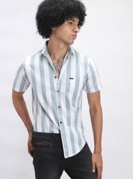THE INDIAN GARAGE CO Men Striped Slim Fit Shirt with Patch Pocket