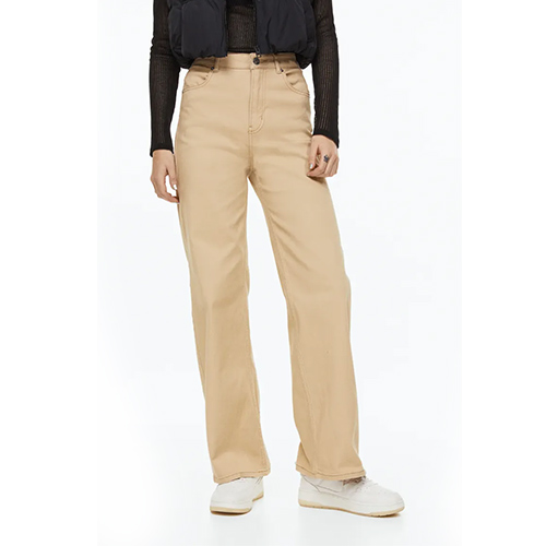 khaki-jeans